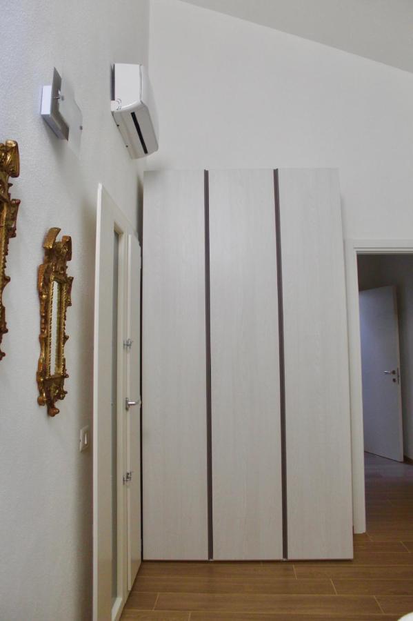 Home Viale Trento 16 Cagliari Eksteriør billede