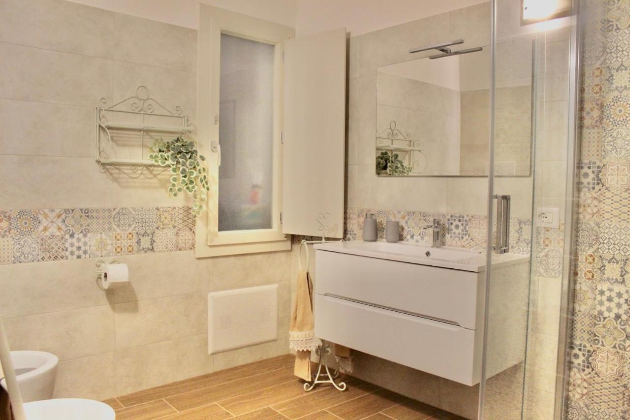 Home Viale Trento 16 Cagliari Eksteriør billede