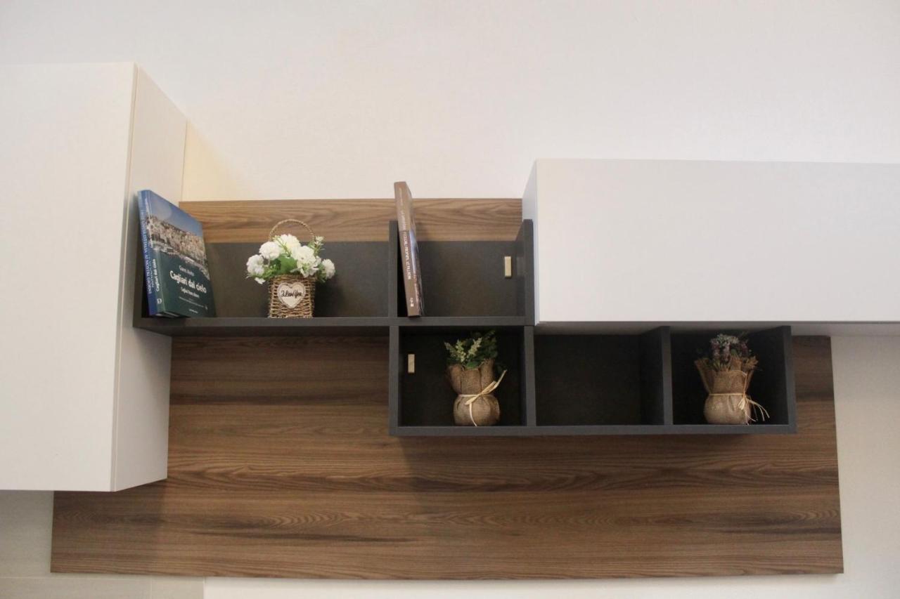 Home Viale Trento 16 Cagliari Eksteriør billede