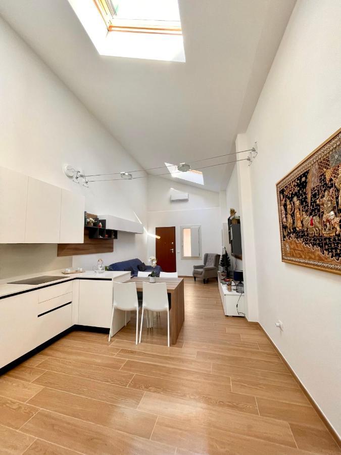 Home Viale Trento 16 Cagliari Eksteriør billede